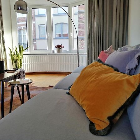 Large Apartment 800M From The Beach 90 Square Meters Oostende Dış mekan fotoğraf
