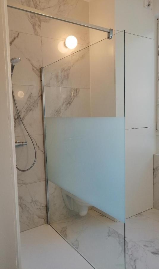 Large Apartment 800M From The Beach 90 Square Meters Oostende Dış mekan fotoğraf