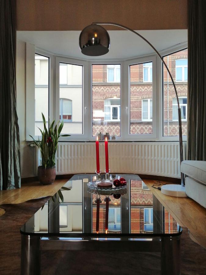 Large Apartment 800M From The Beach 90 Square Meters Oostende Dış mekan fotoğraf