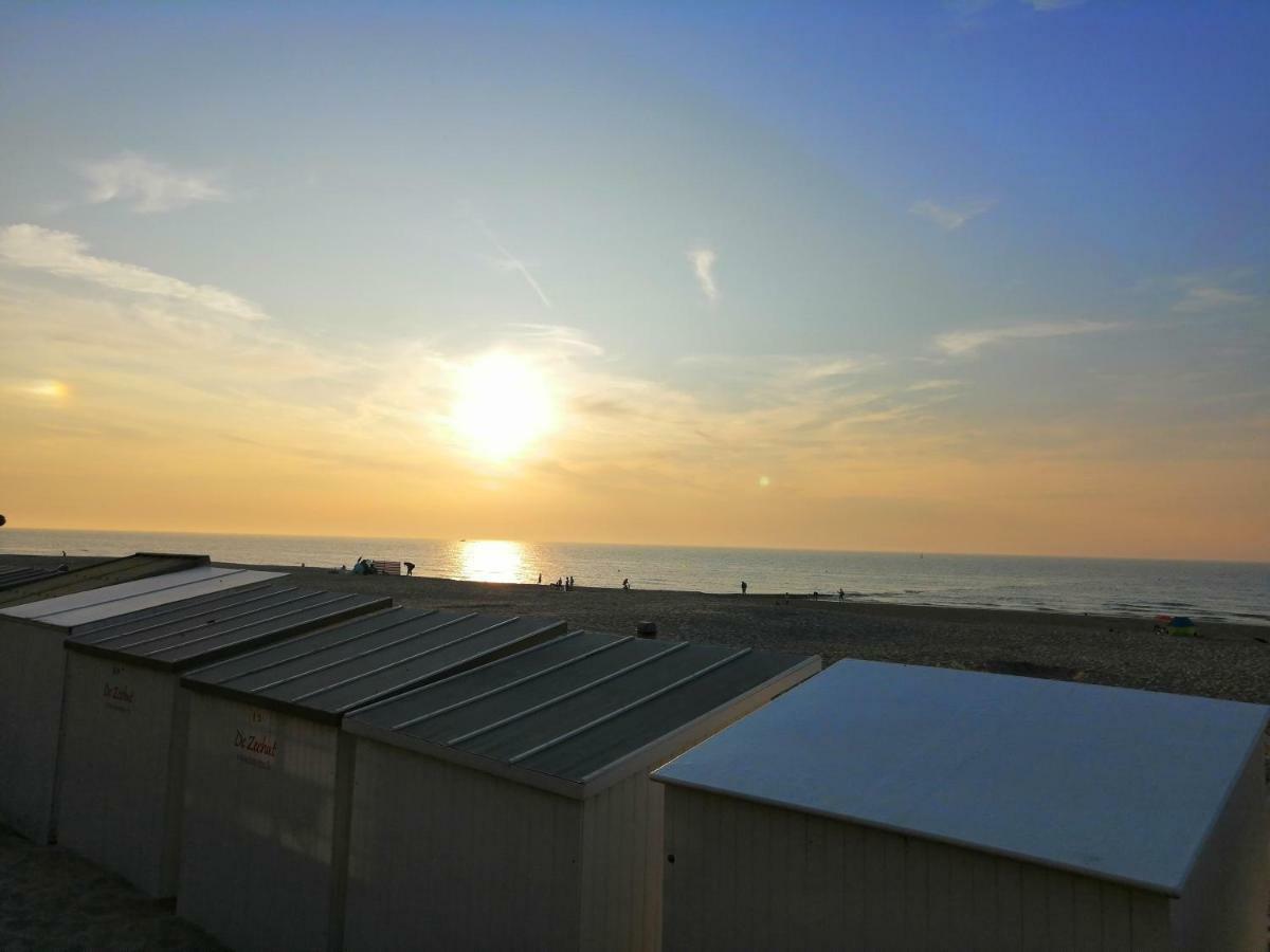 Large Apartment 800M From The Beach 90 Square Meters Oostende Dış mekan fotoğraf